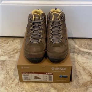 Hi-Tec Sienna Mid Waterproof Women’s Hiking Boots